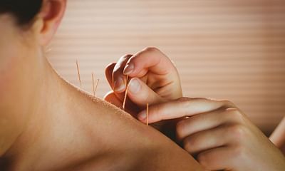 Can acupuncturists detect liver or kidney problems through pulse diagnosis?