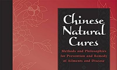 What are the best textbooks for learning traditional Chinese medicine and acupuncture?