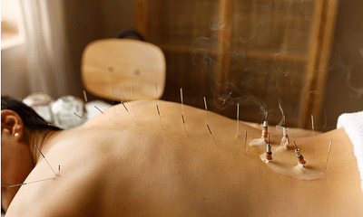 What qualities make a good acupuncturist?